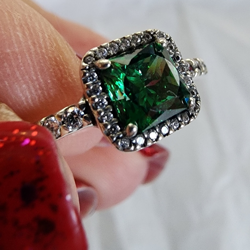 Pandora emerald ring size 7